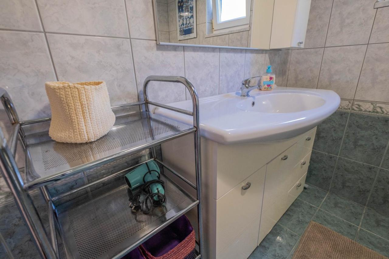 Apartman Ahel Ядраново Екстериор снимка